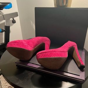 BCBG platform pump 4 inch heel